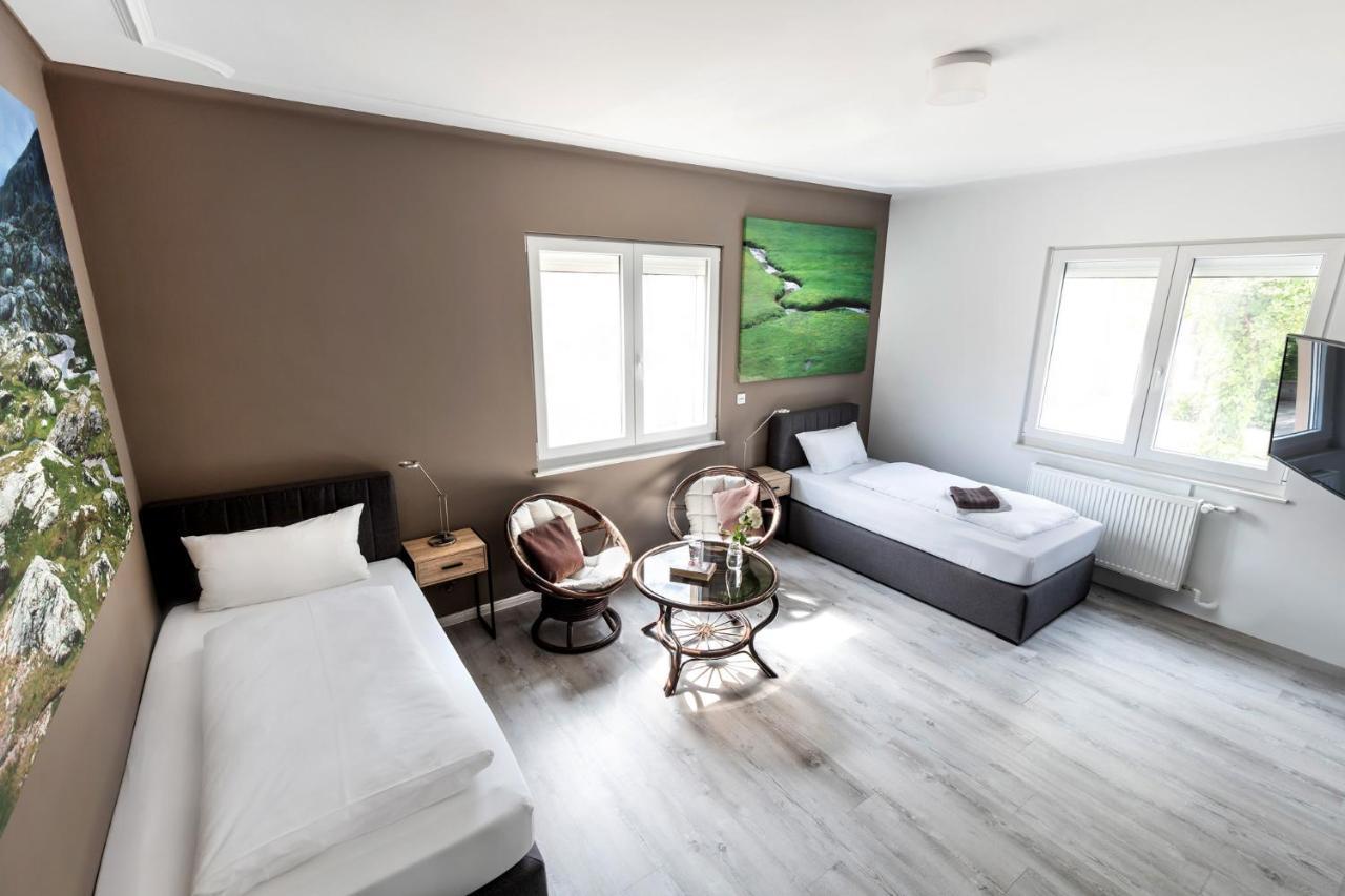 Primera Zimmer Mit Gemeinschaftsbad Singen Exterior photo