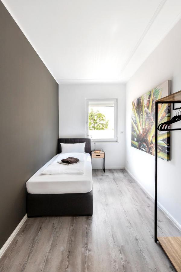 Primera Zimmer Mit Gemeinschaftsbad Singen Exterior photo